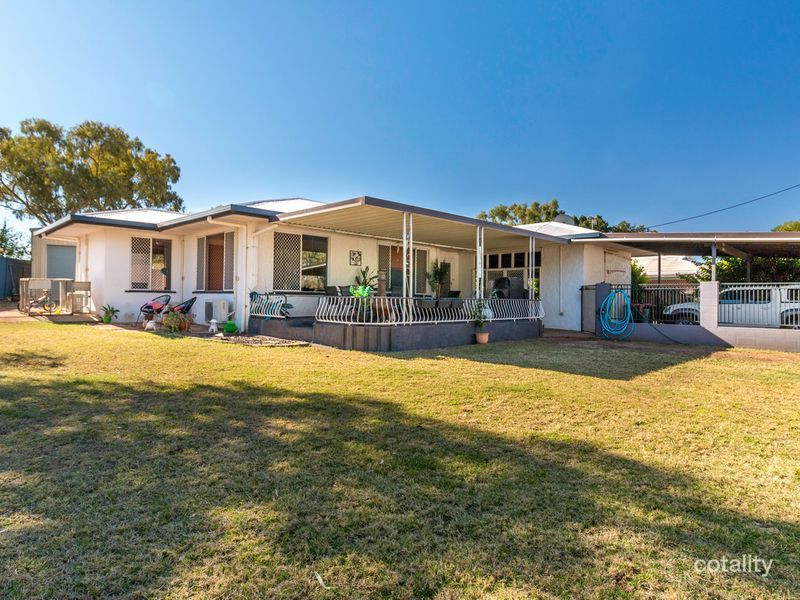 2 South Down Ave, Happy Valley, QLD 4825