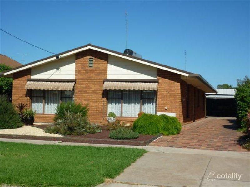 26 Beggs St, Warracknabeal, VIC 3393