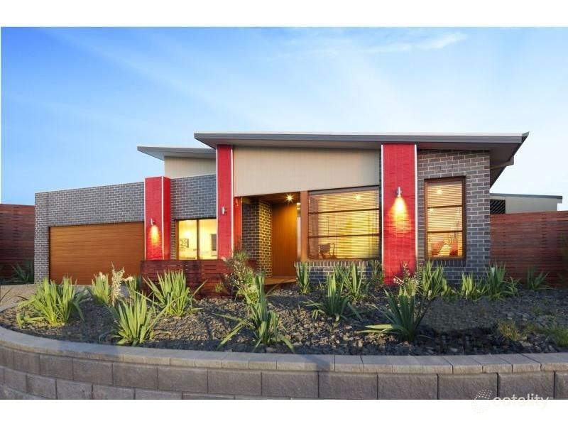 4 Lorimer Dr, Eastwood, VIC 3875