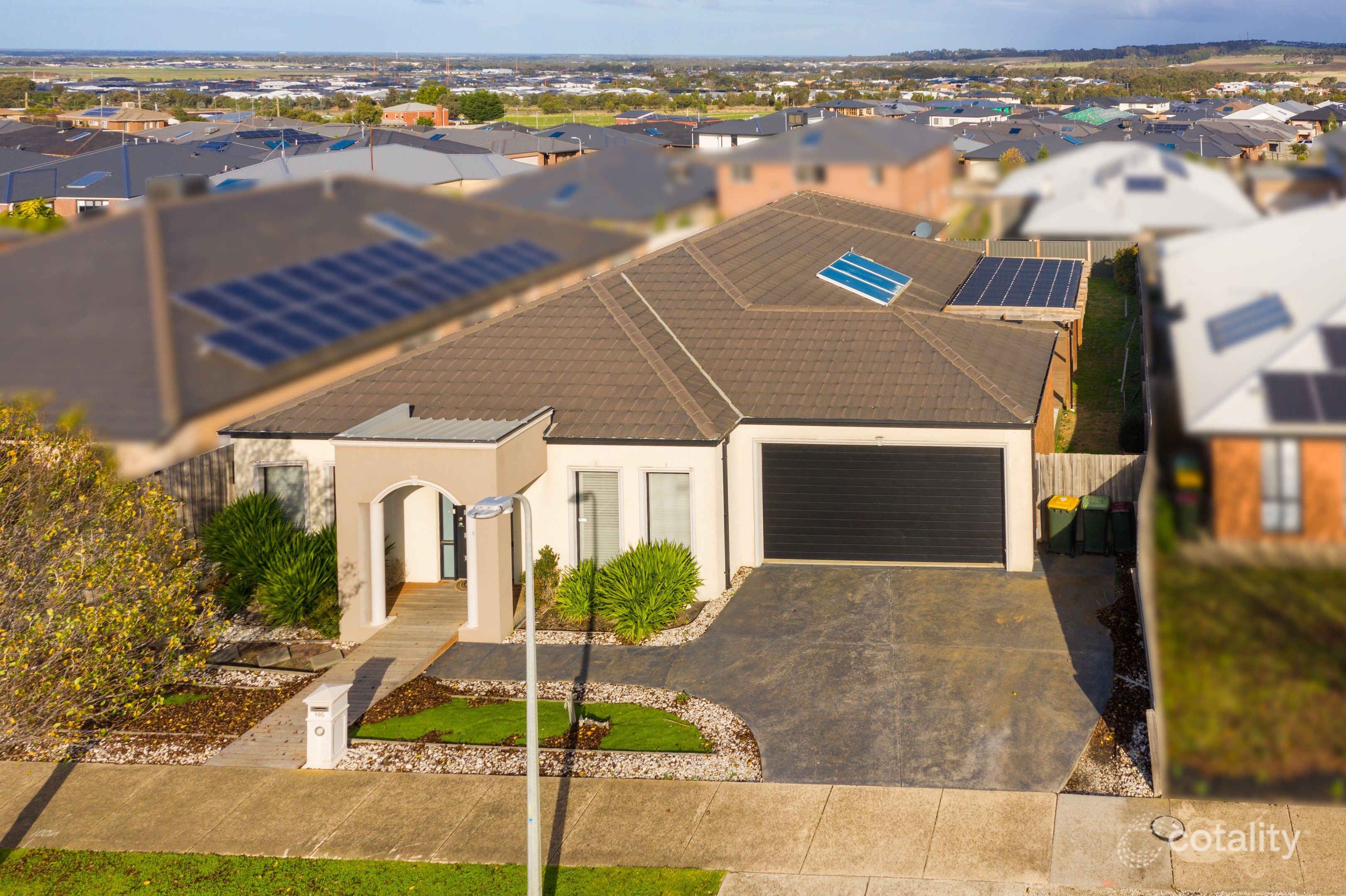 195 Heyers Rd, Grovedale, VIC 3216