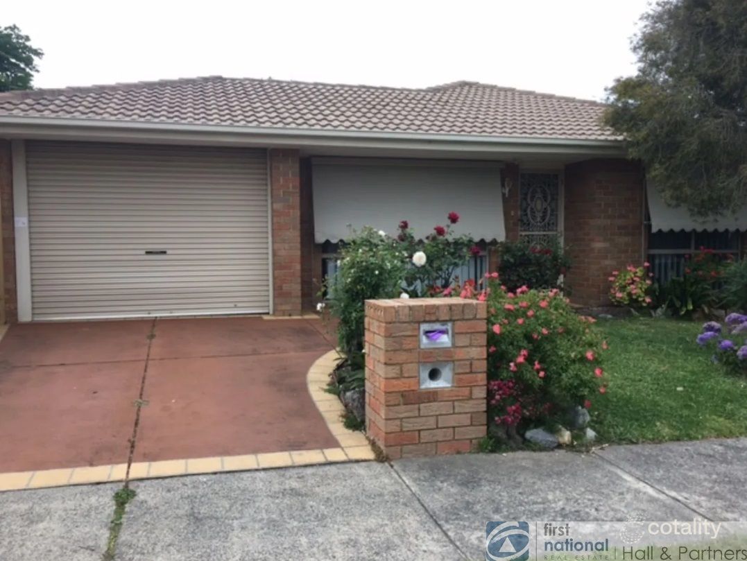 24 Euroa Ave, Berwick, VIC 3806