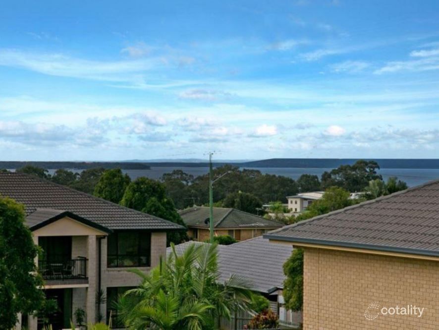 3 Creedin Ct, Redland Bay, QLD 4165