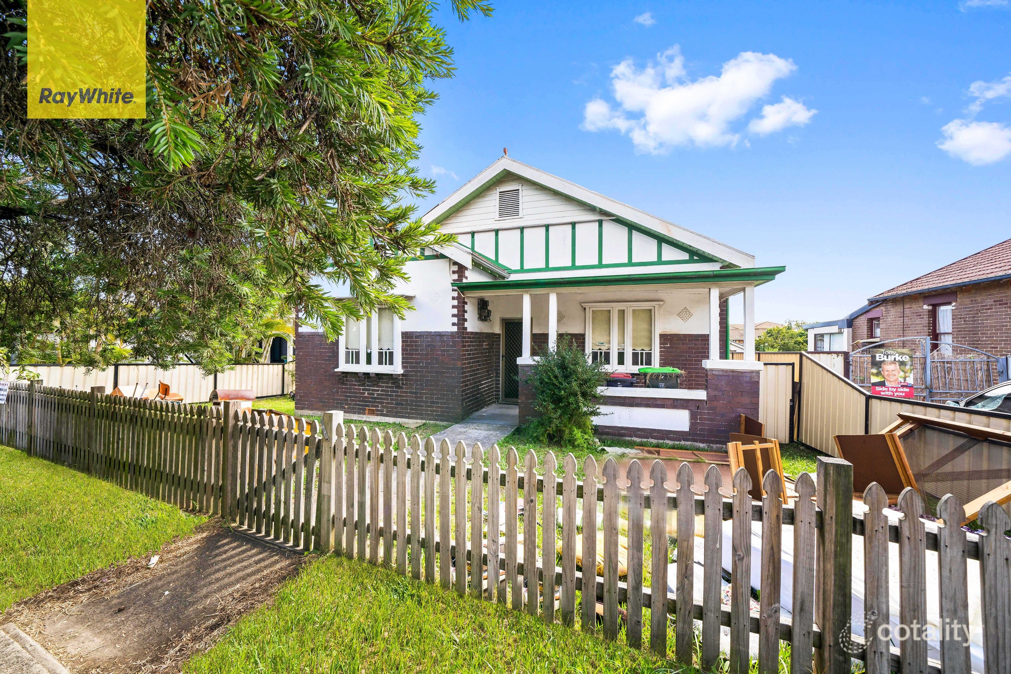 15 Railway Pde, Lakemba, NSW 2195
