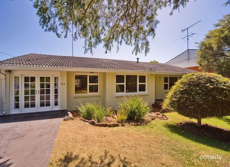 43 Wesley St, Elanora Heights, NSW 2101