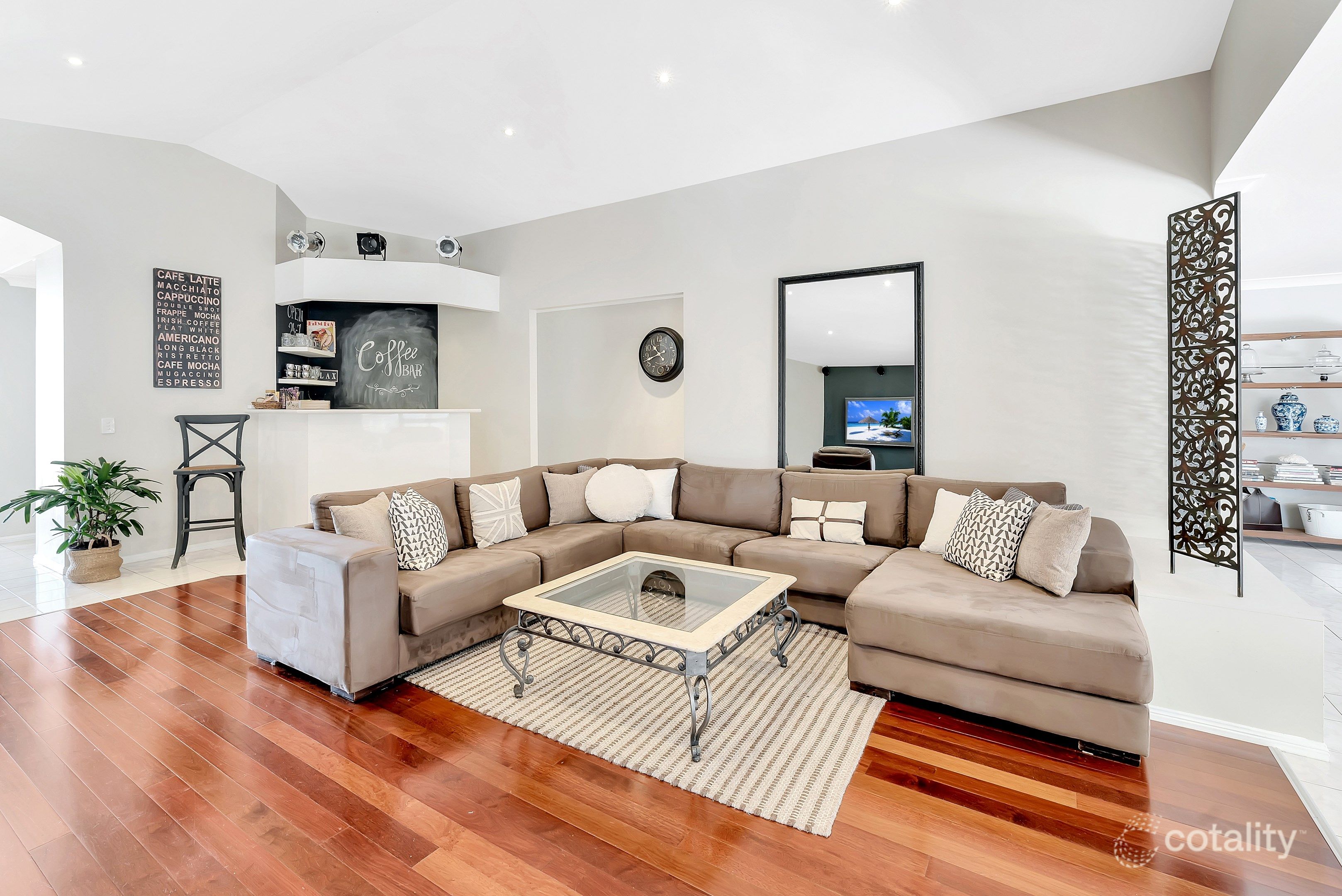89 Camberwell Cct, Robina, QLD 4226