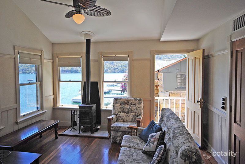 68 Cowan Dr, Cottage Point, NSW 2084