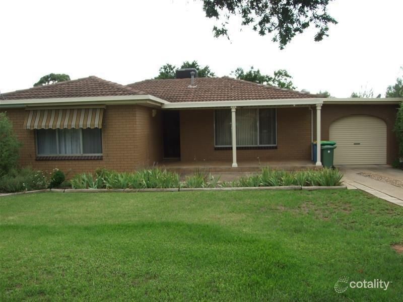 17 Osborne Ave, Kooringal, NSW 2650