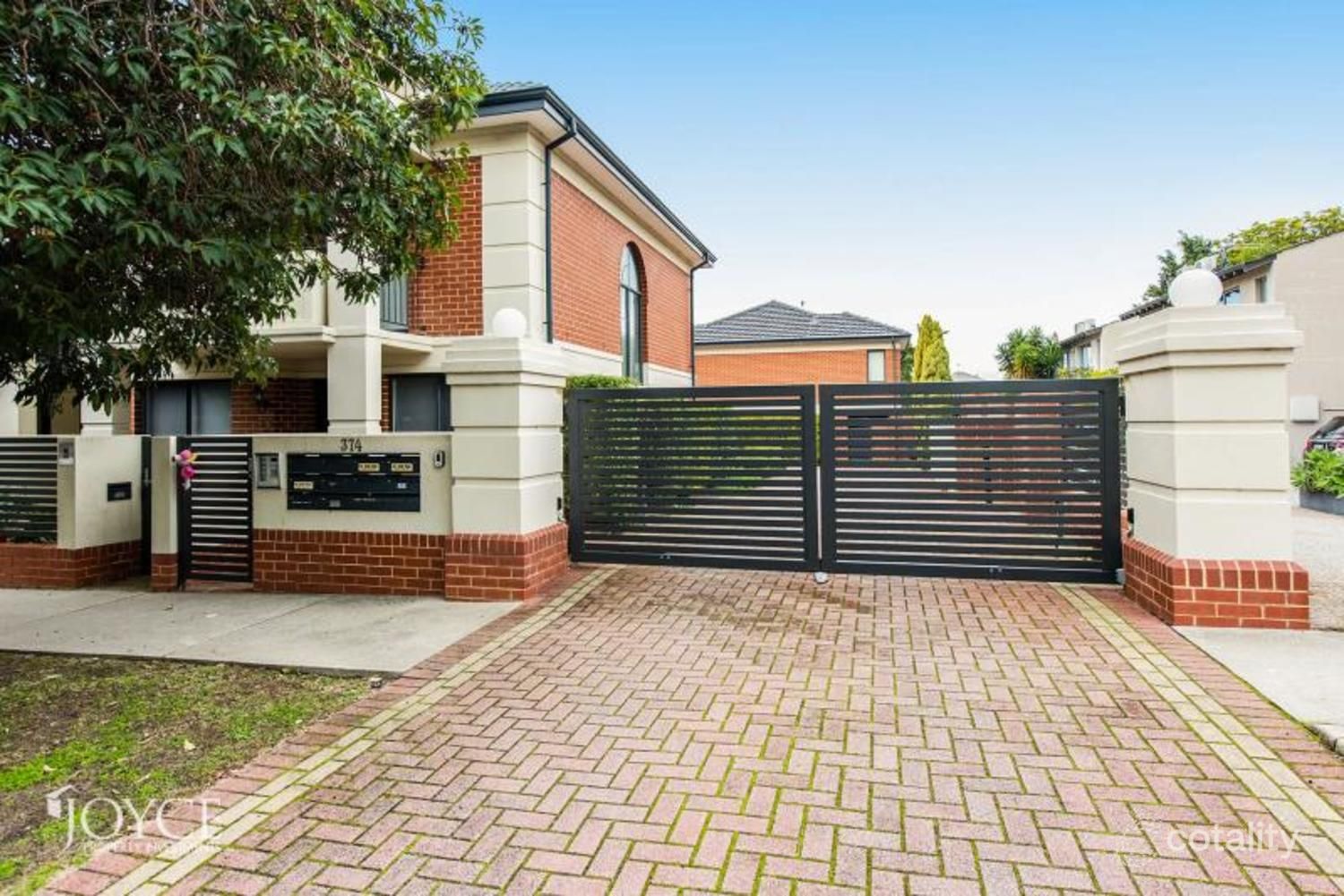 2/374 Stirling St, Highgate, WA 6003