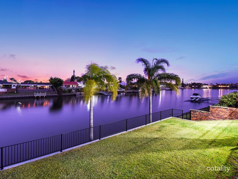 8 Angus Ct, Benowa, QLD 4217