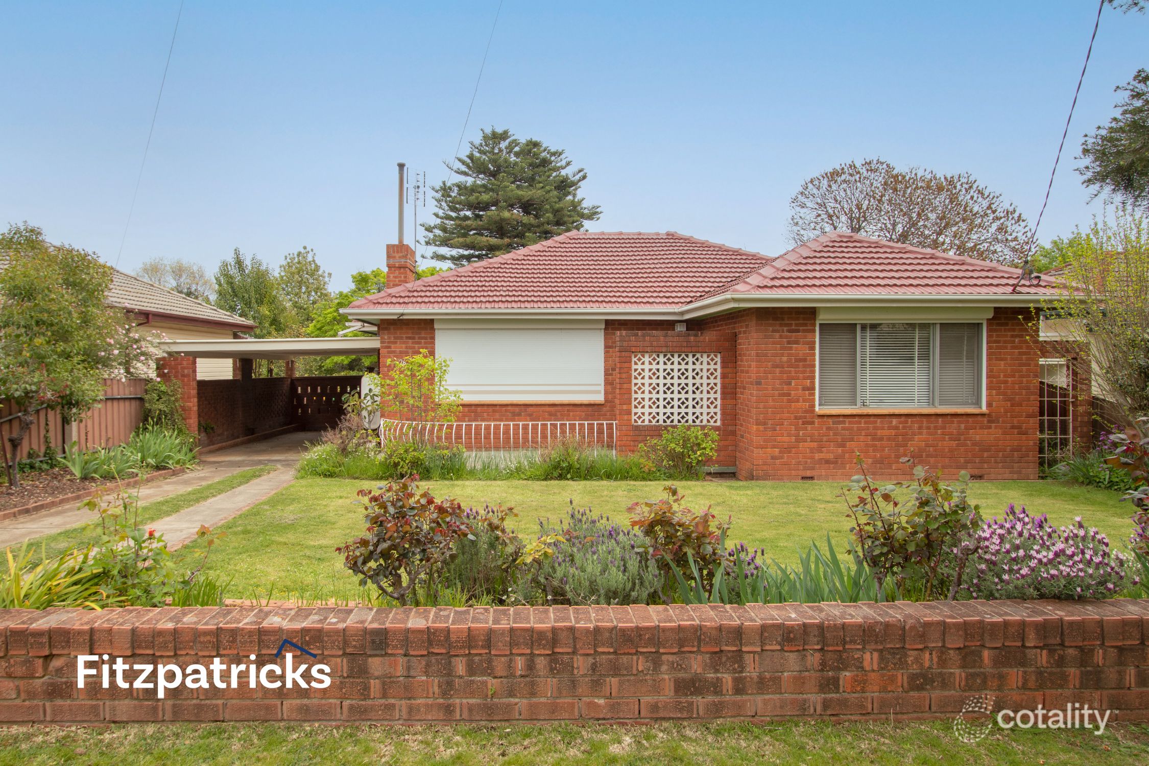 26 Manoora Ave, Mount Austin, NSW 2650