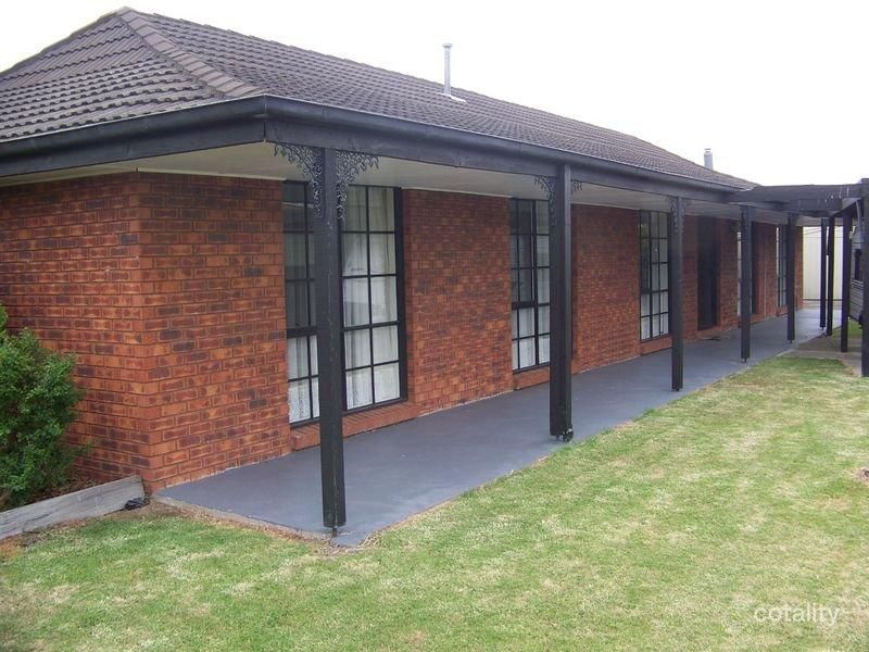 12 Ayres Ct, Rosedale, VIC 3847