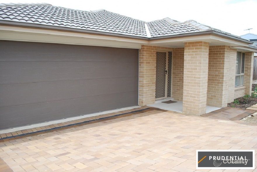 15 Snowy Ave, Minto, NSW 2566