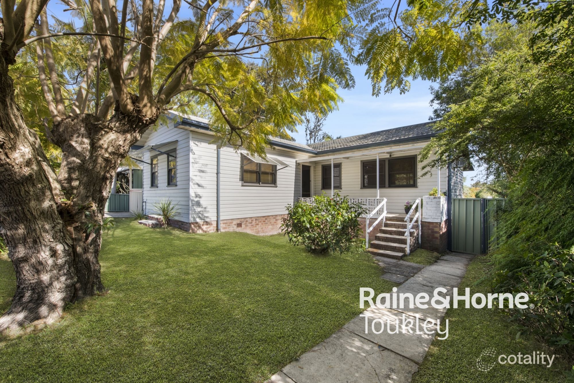 26 West Kahala Ave, Budgewoi, NSW 2262