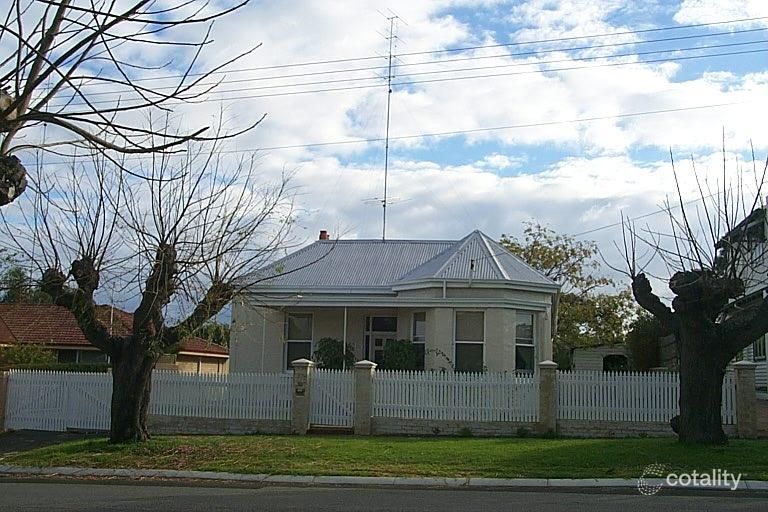 52 Tuart St, Bunbury, WA 6230