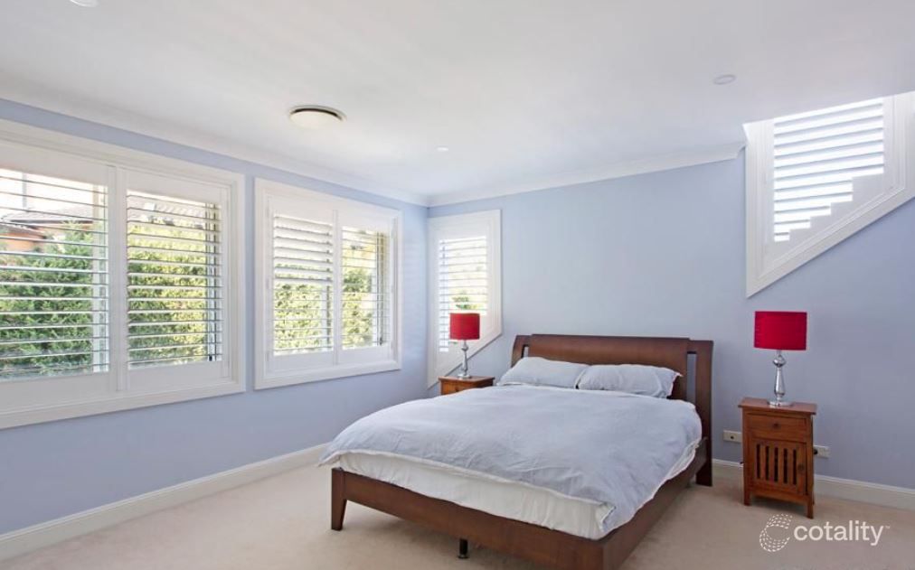 10 Carnarvon Dr, Frenchs Forest, NSW 2086