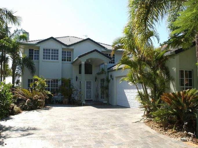 24 Excalibur Ct, Paradise Point, QLD 4216