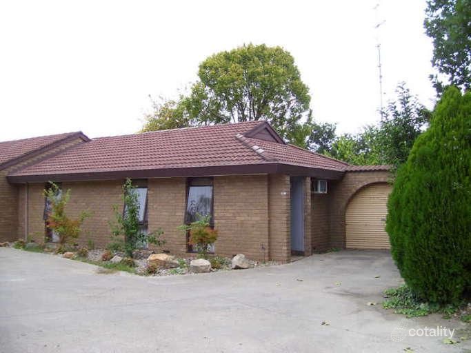 1/2 Johnston St, Alexandra, VIC 3714