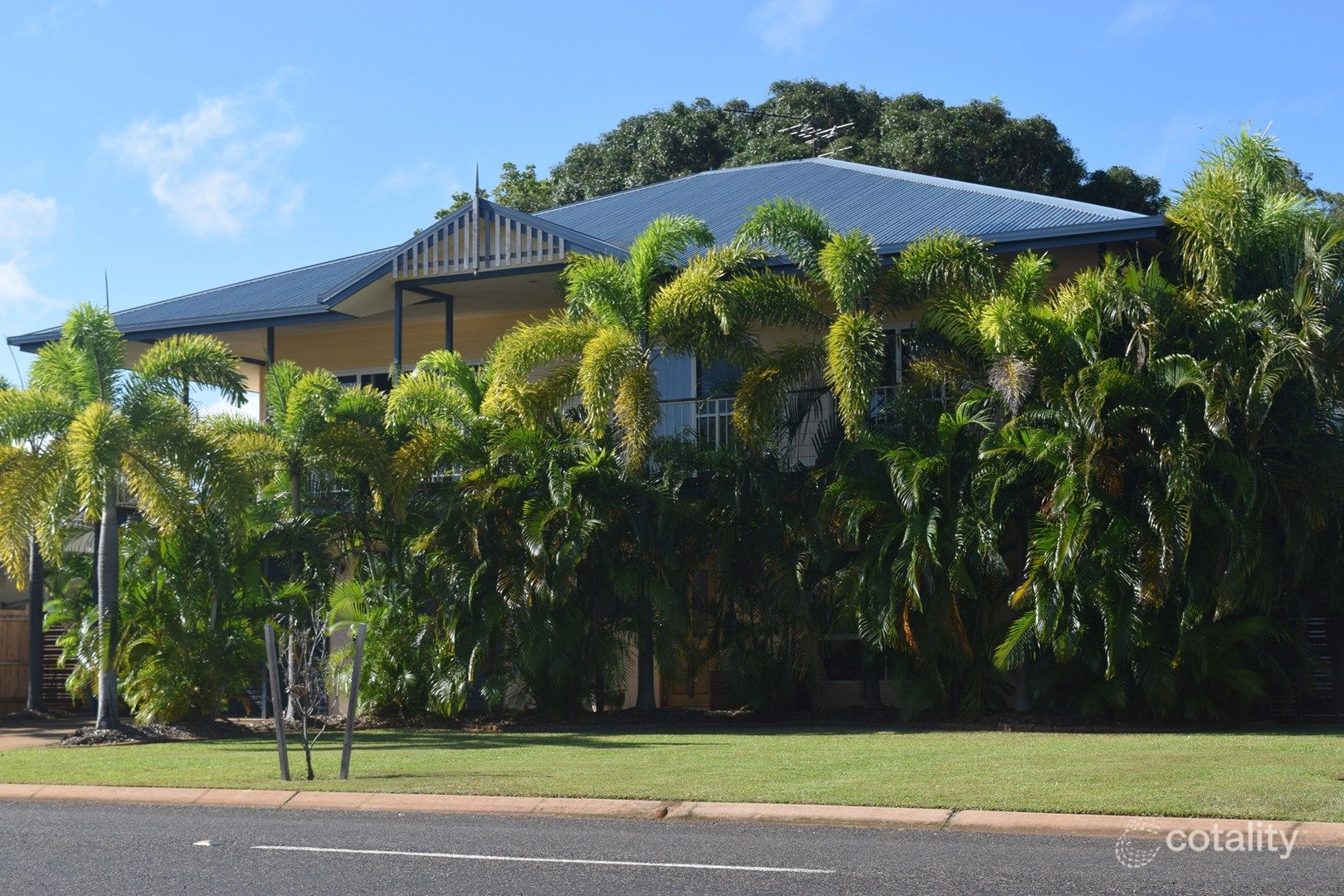 14 Fairway Ave, Rocky Point, QLD 4874