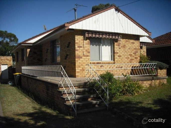 49 Holland St, Hillvue, NSW 2340