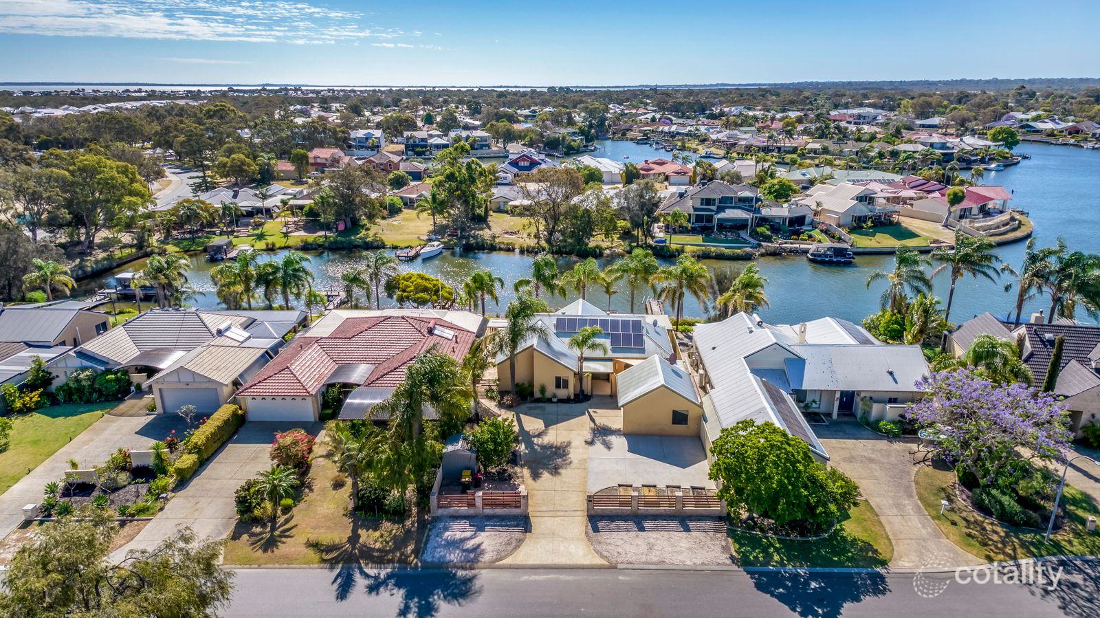 9 Robertson Gr, South Yunderup, WA 6208