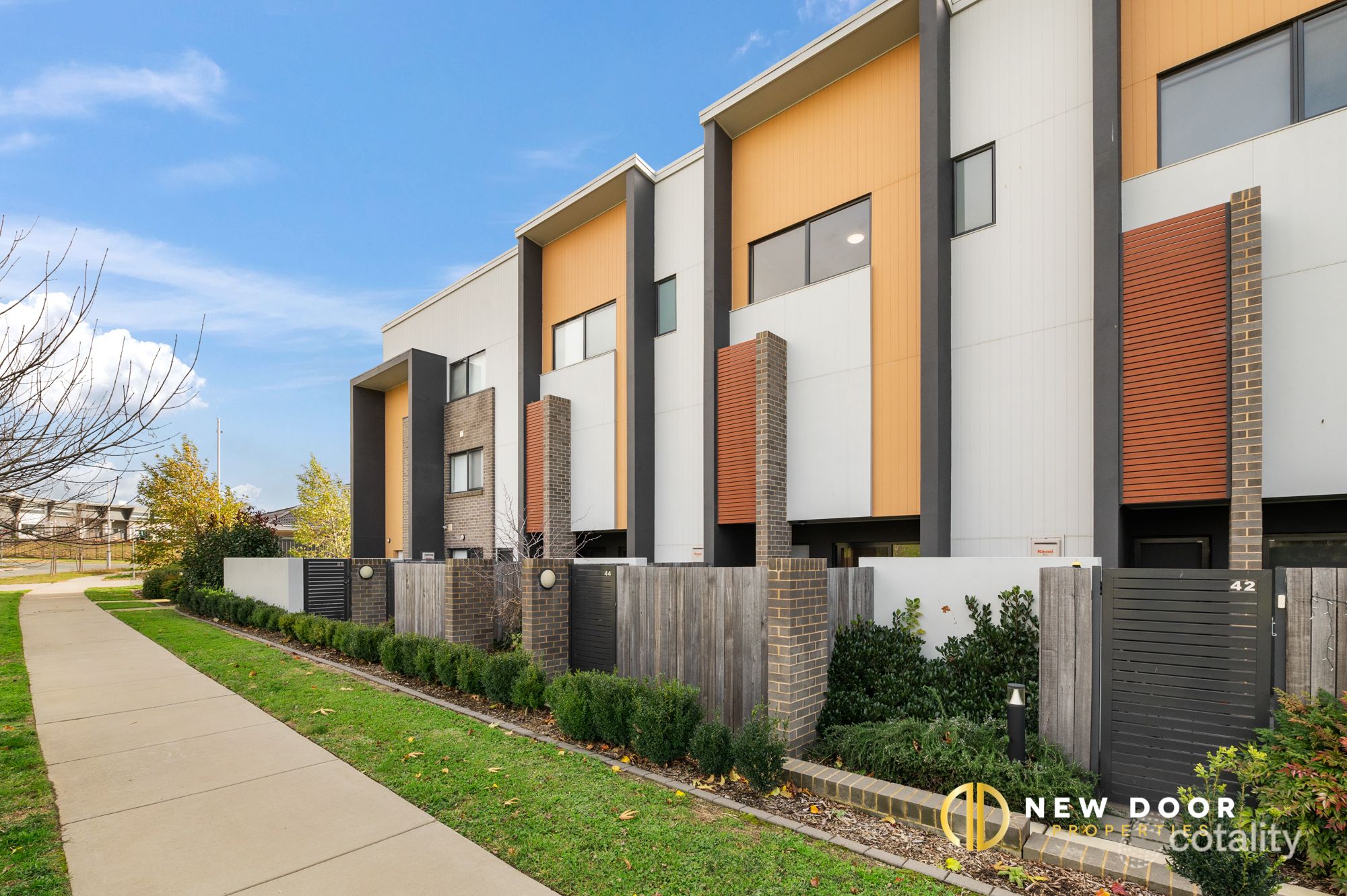 32 Bon Scott Cres, Moncrieff, ACT 2914