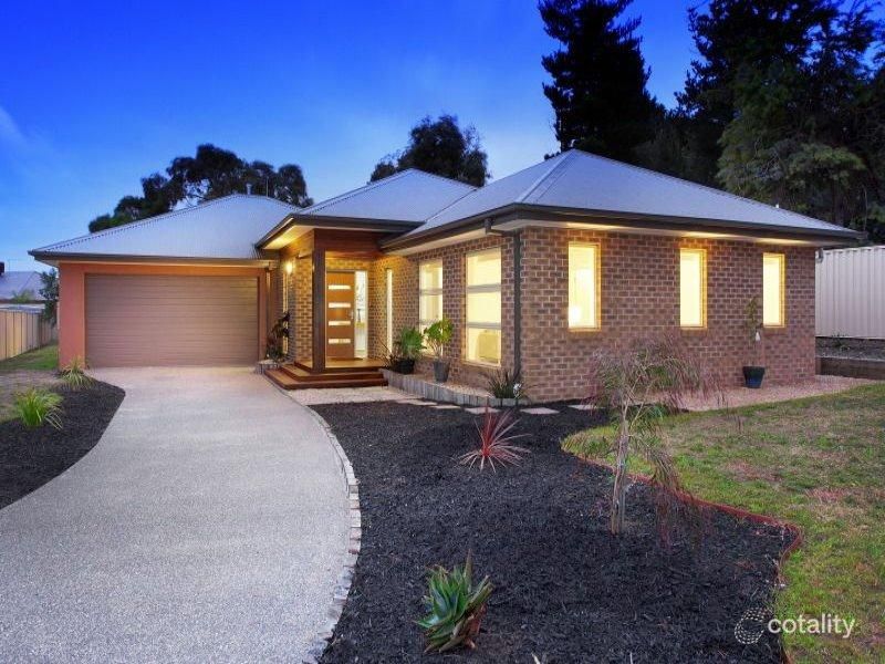 5 Wood Duck Ct, Langwarrin, VIC 3910