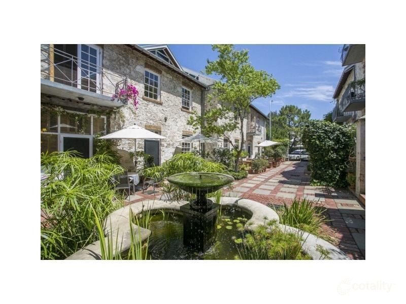 3/15 Essex St, Fremantle, WA 6160