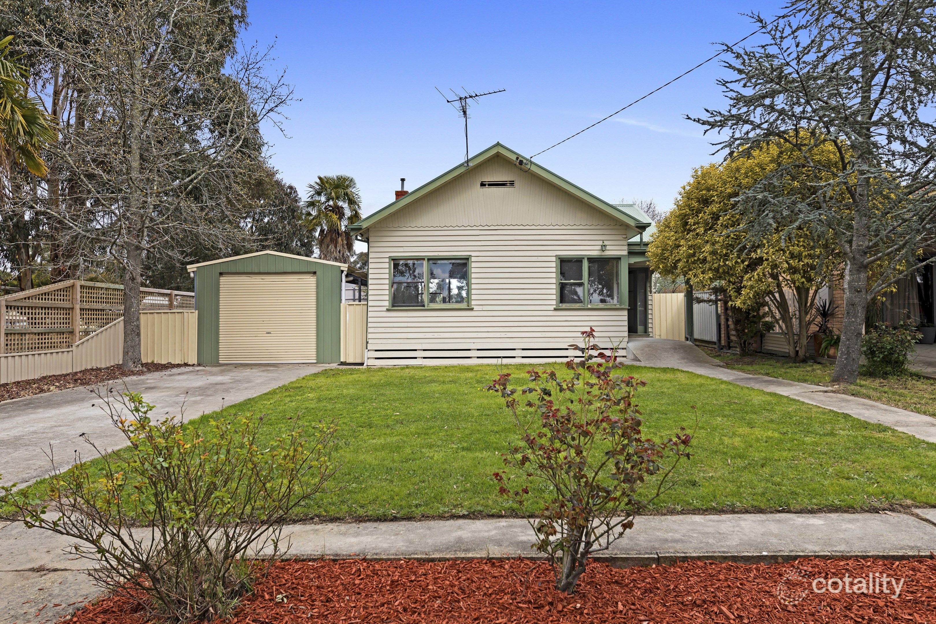 6 Milverton Lane, Canadian, VIC 3350