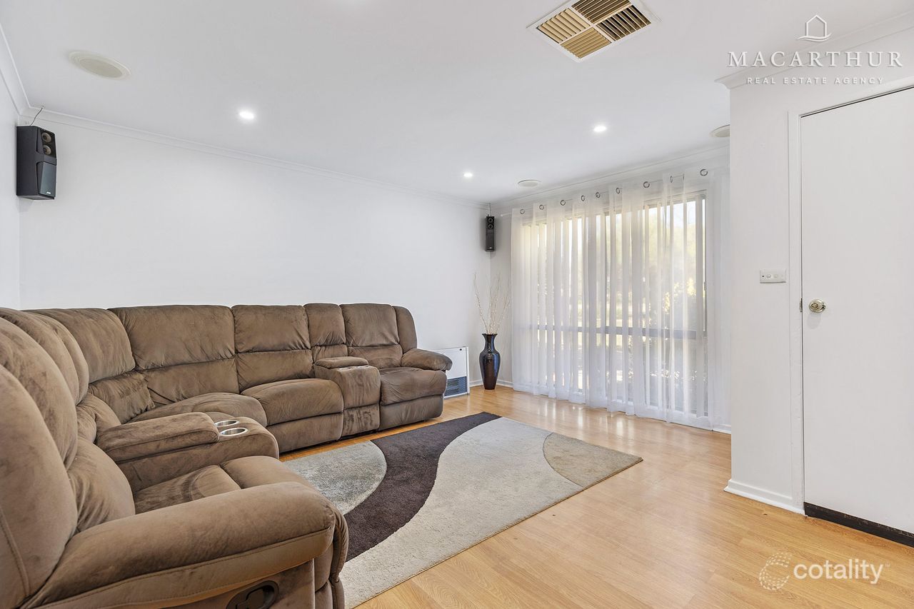 10 Crisp Dr, Ashmont, NSW 2650