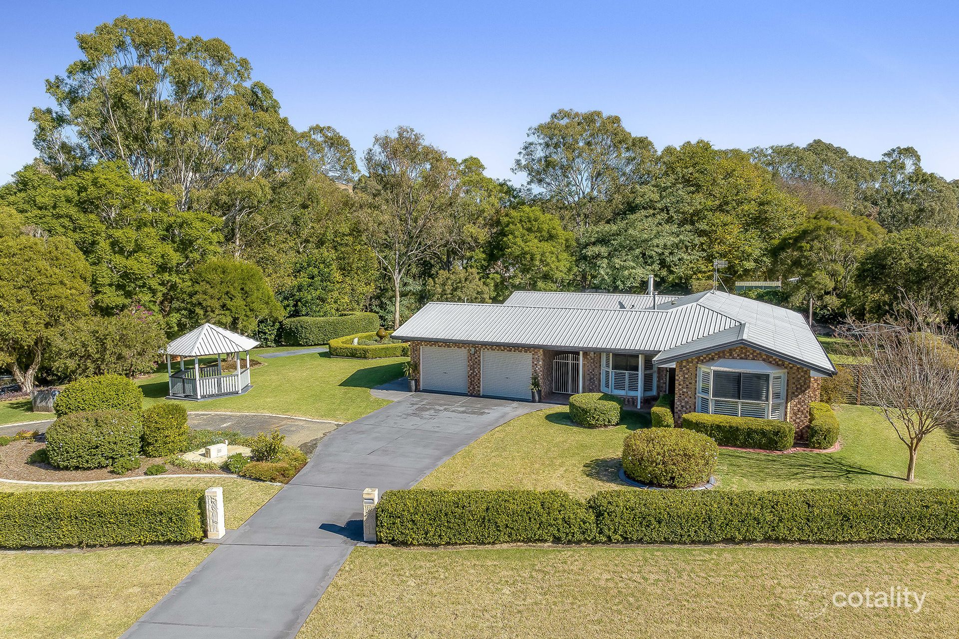 11 Pendoma Dr, Hodgson Vale, QLD 4352
