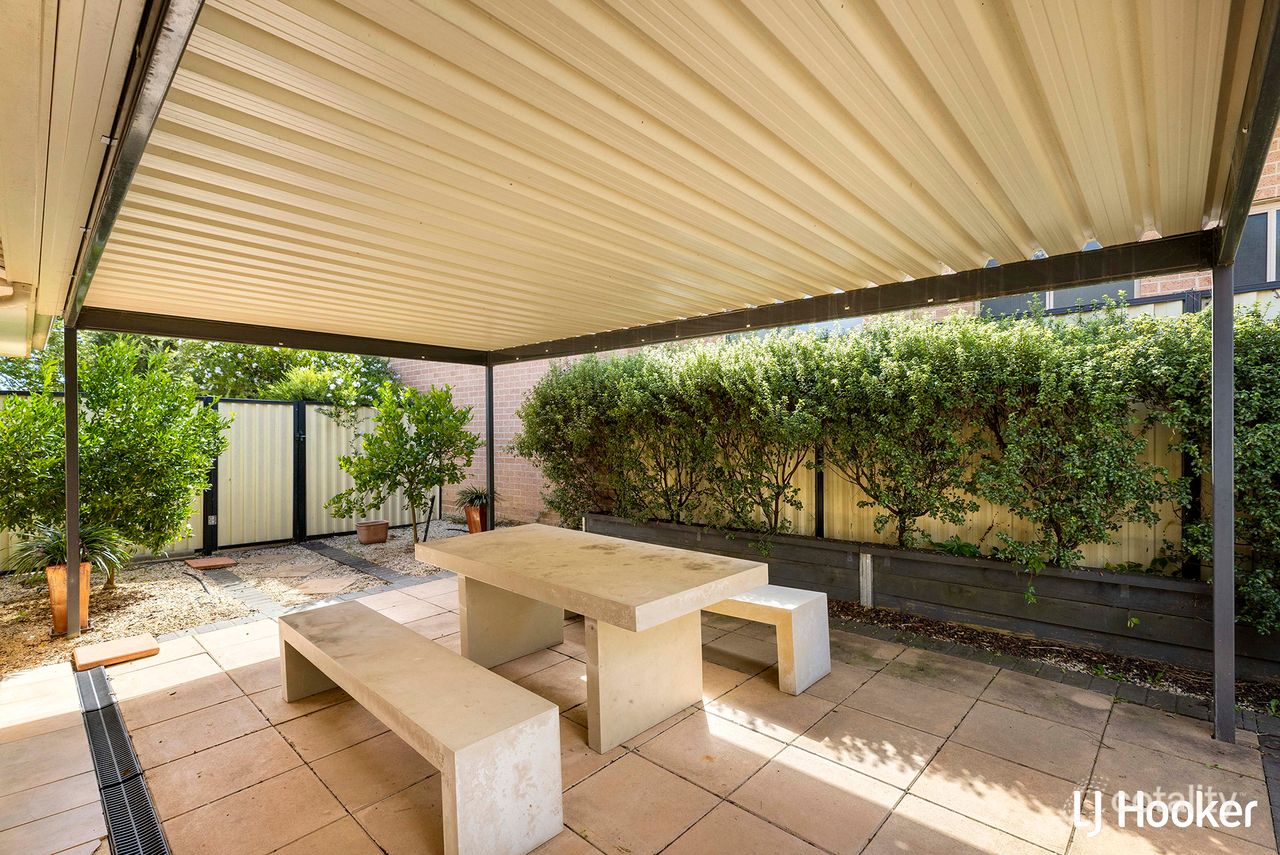 31 Tarrant Cres, Dunlop, ACT 2615