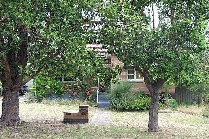 19 Maurice St, Embleton, WA 6062