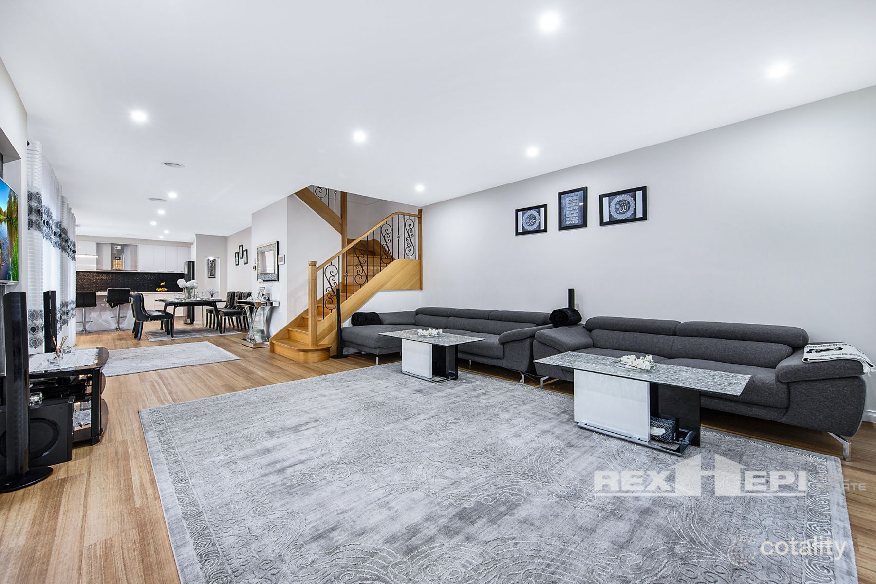 1a Marjoram Cl, Hallam, VIC 3803