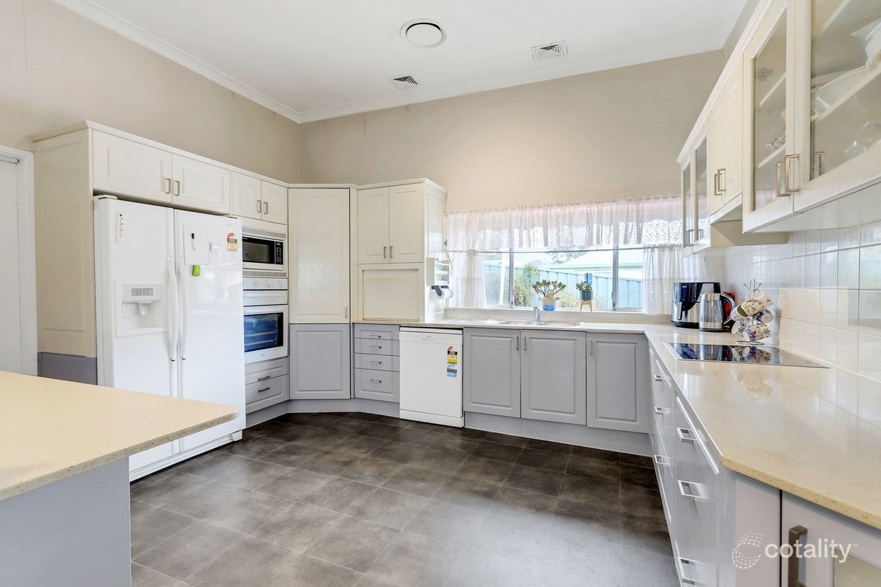 143 Cornelia Rd, Seven Hills, NSW 2147