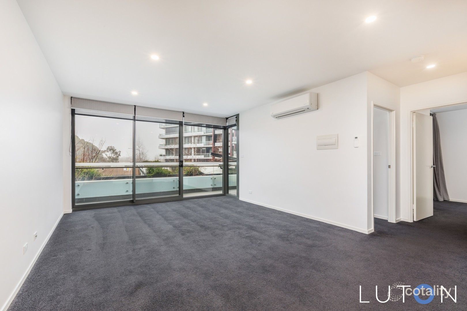 269/7 Irving St, Phillip, ACT 2606
