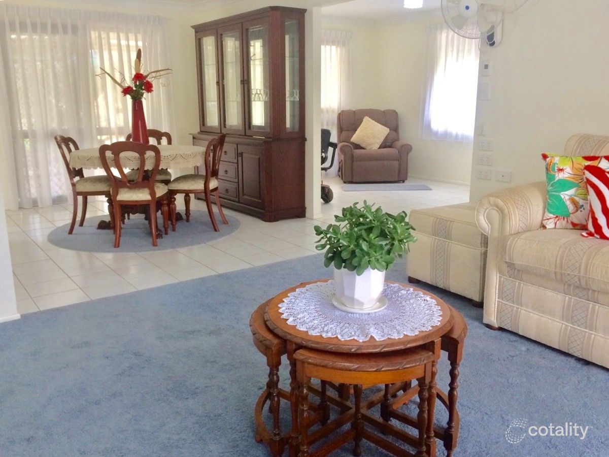 2 Bushlark Ct, Bellbowrie, QLD 4070