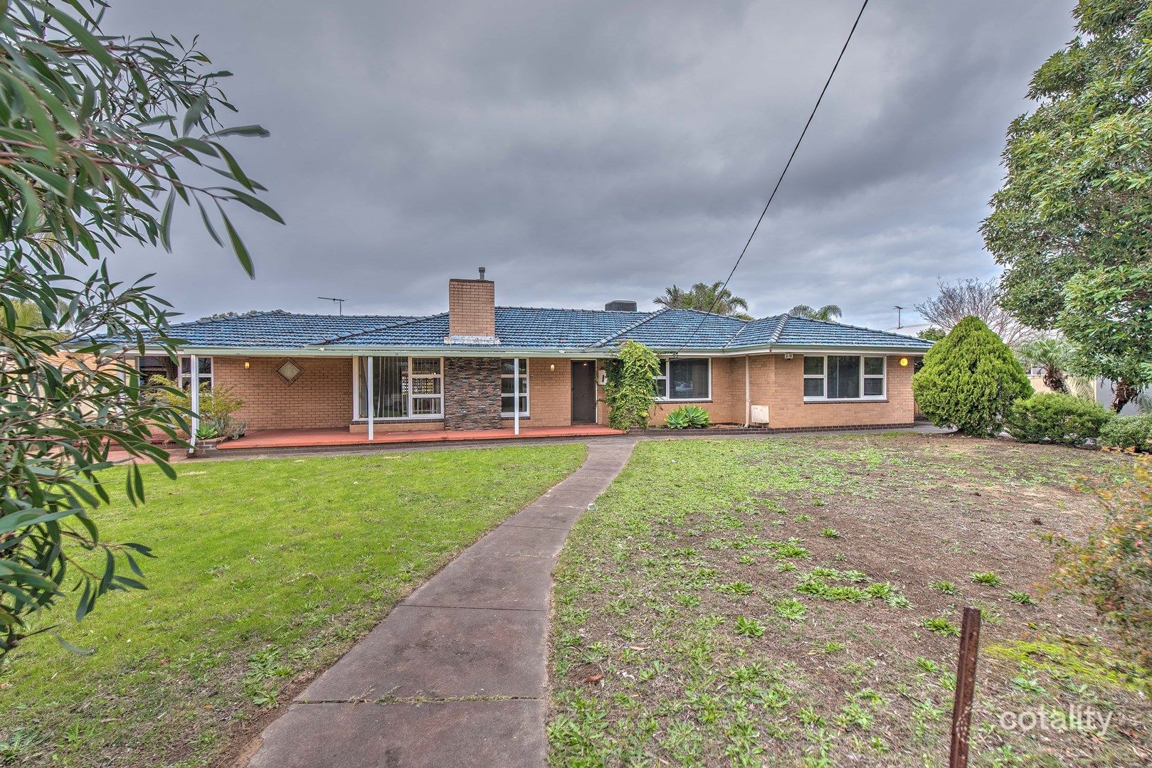 48 Merrifield Ave, Kelmscott, WA 6111