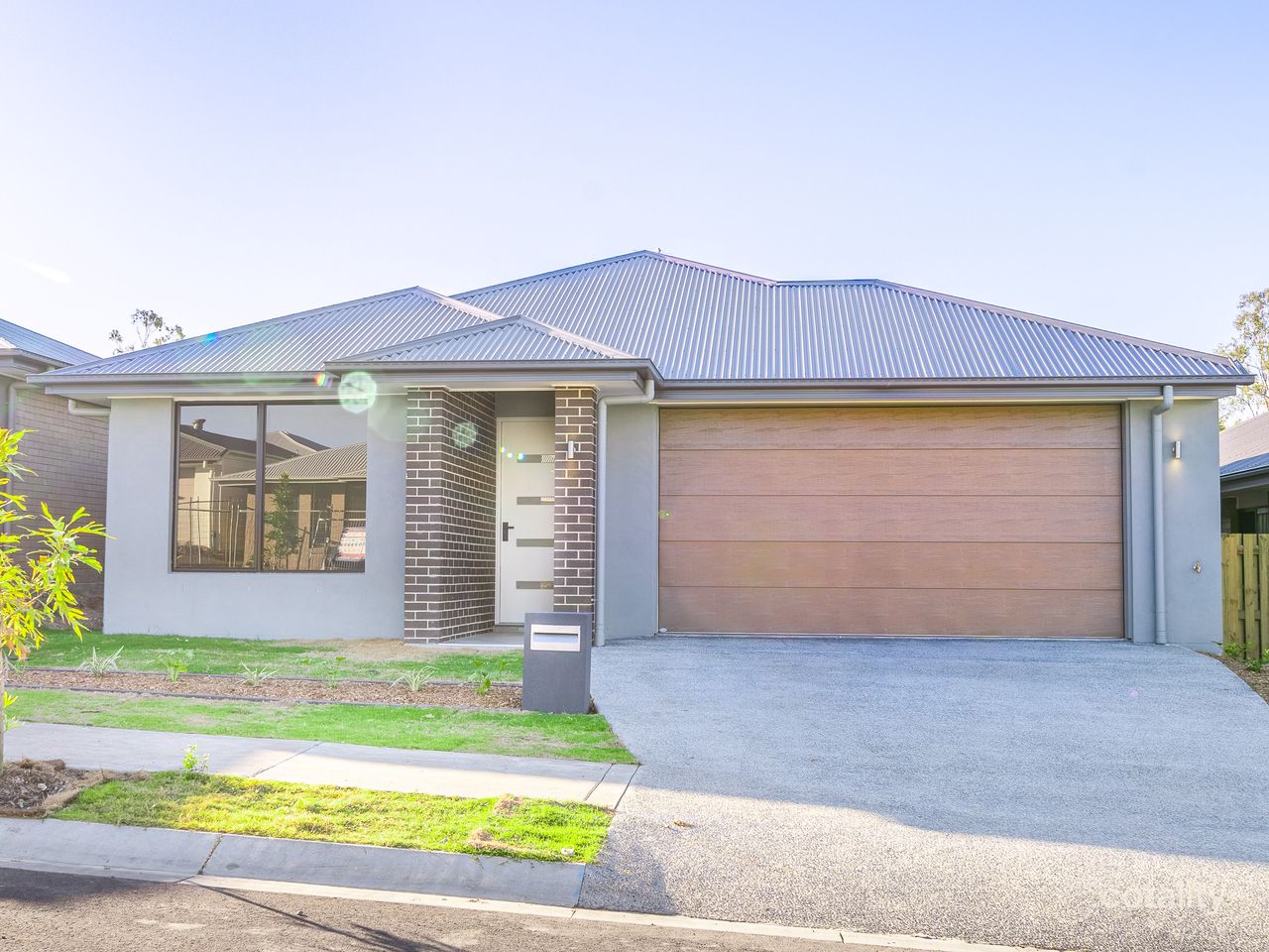 11 Illawarra Rd, Greenbank, QLD 4124