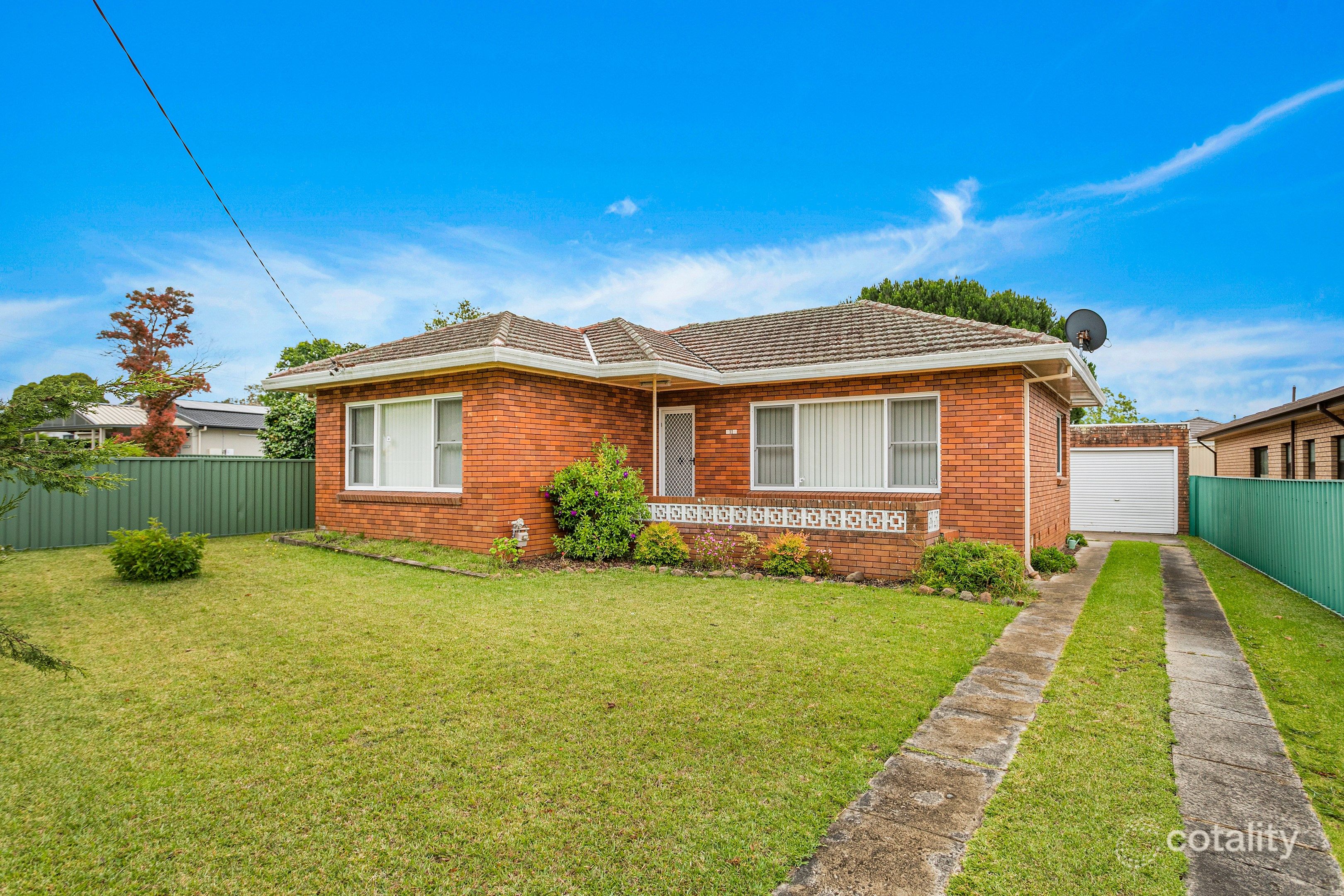 11 Taylor Rd, Albion Park, NSW 2527