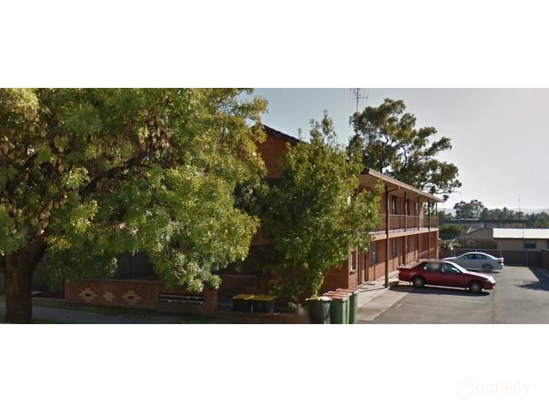 2/5 Adams St, Queanbeyan West, NSW 2620