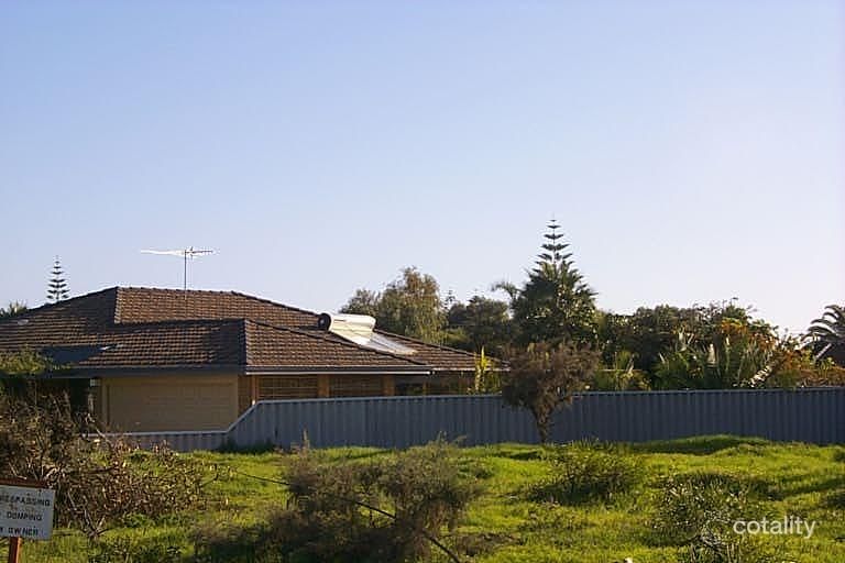 12 Trade Winds Dr, Safety Bay, WA 6169