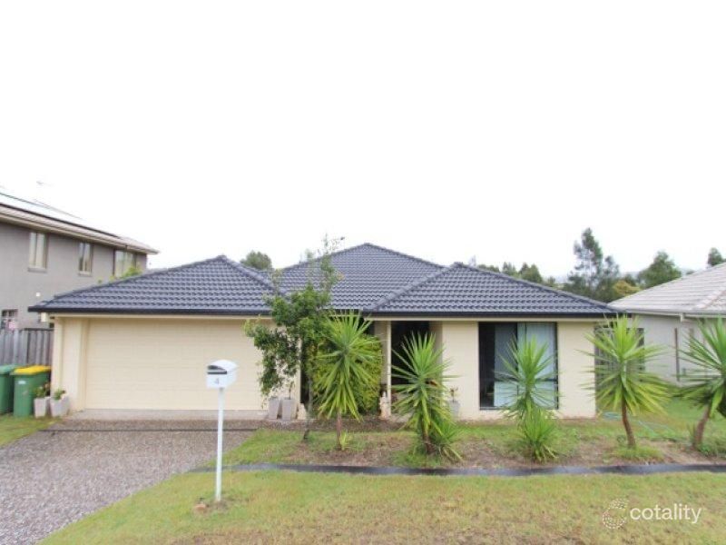 4 Angourie Cres, Pacific Pines, QLD 4211