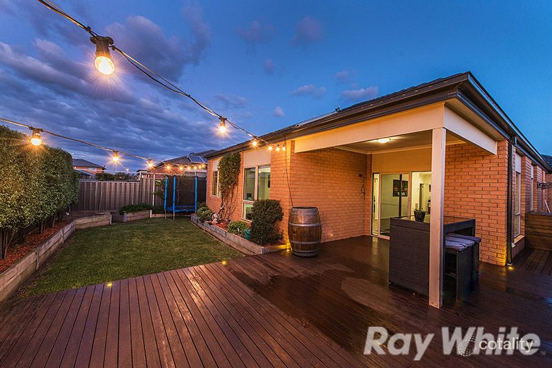 20 Pandora Dr, Cranbourne West, VIC 3977