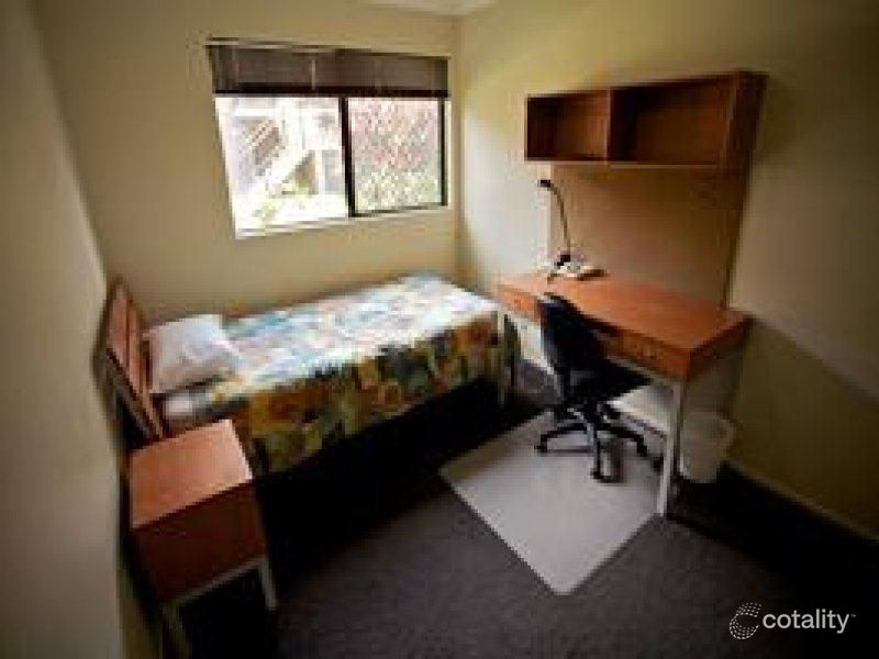 65/7-11 Brown St, Labrador, QLD 4215