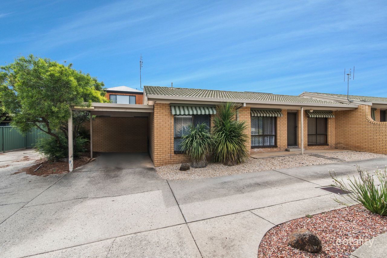4/21a Nish St, Flora Hill, VIC 3550