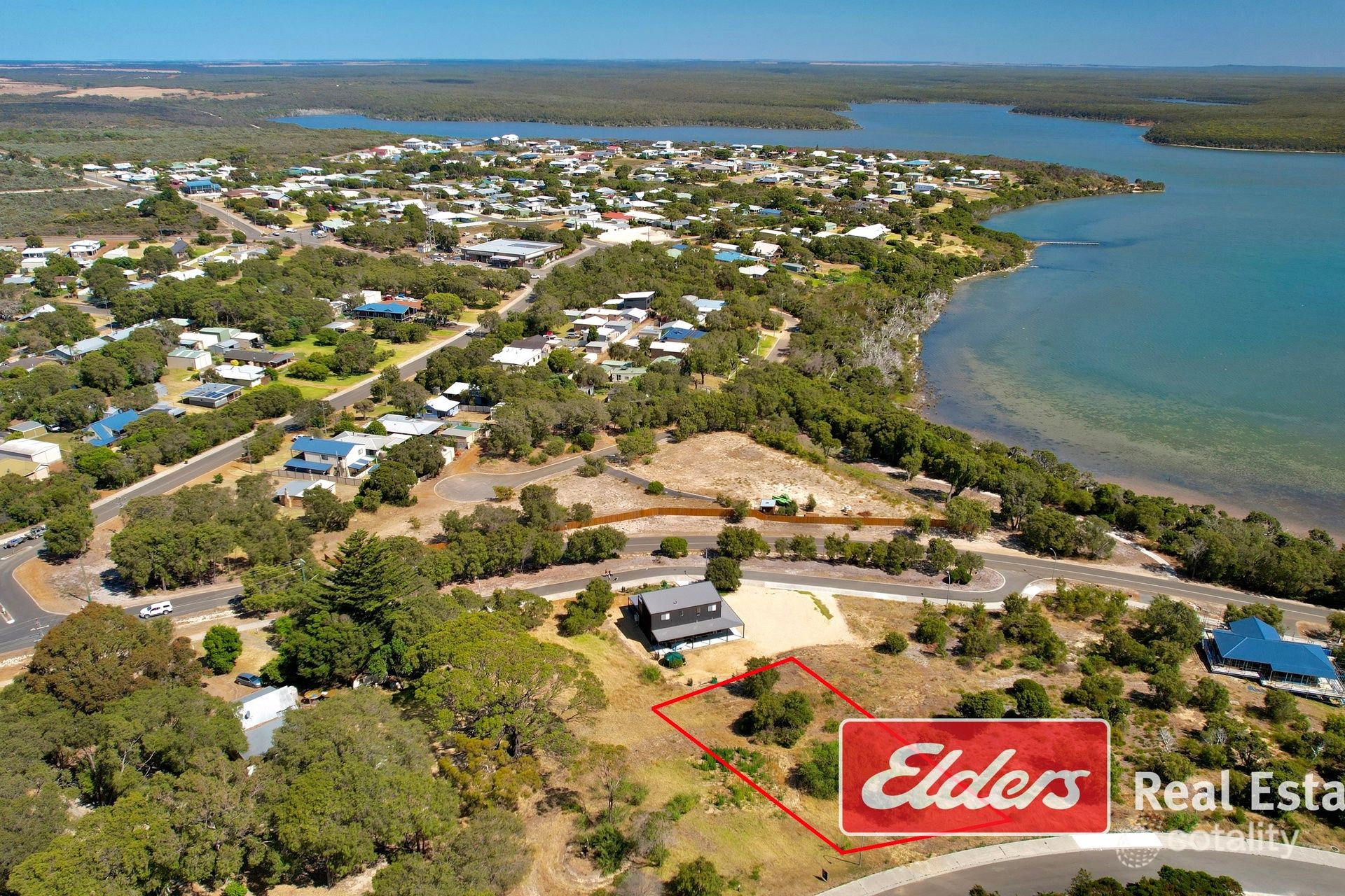 23 Blossoms Ave, Bremer Bay, WA 6338