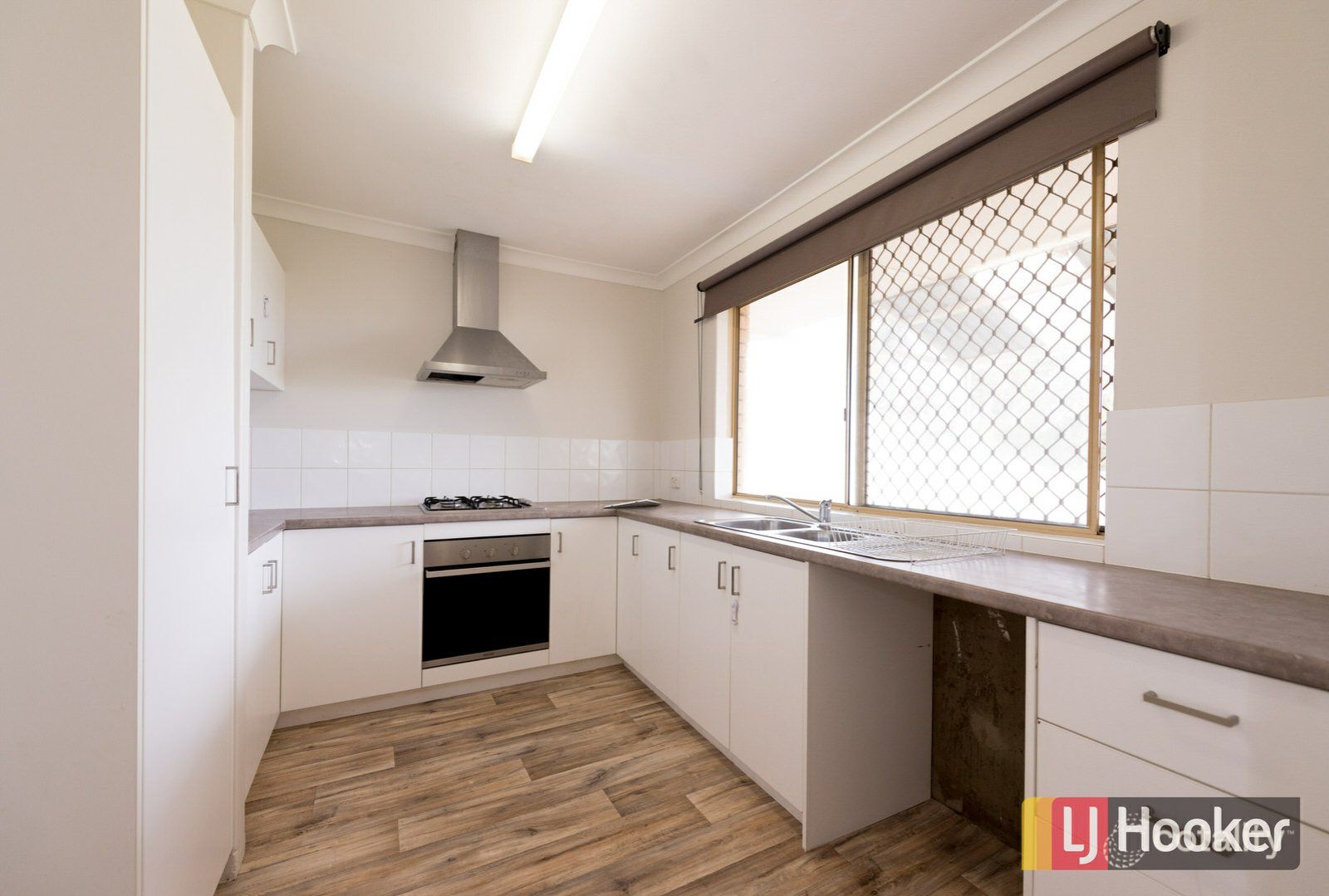 17 Littlefair Dr, Withers, WA 6230