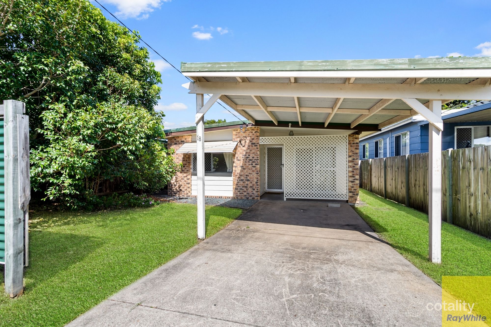 18 Porpoise Pde, Deception Bay, QLD 4508