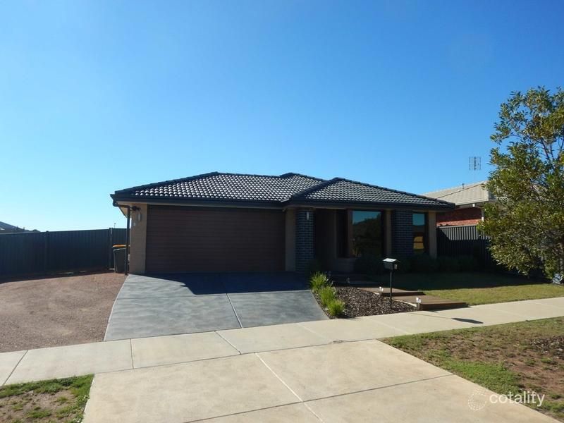 5 Wilmott St, Lucas, VIC 3350
