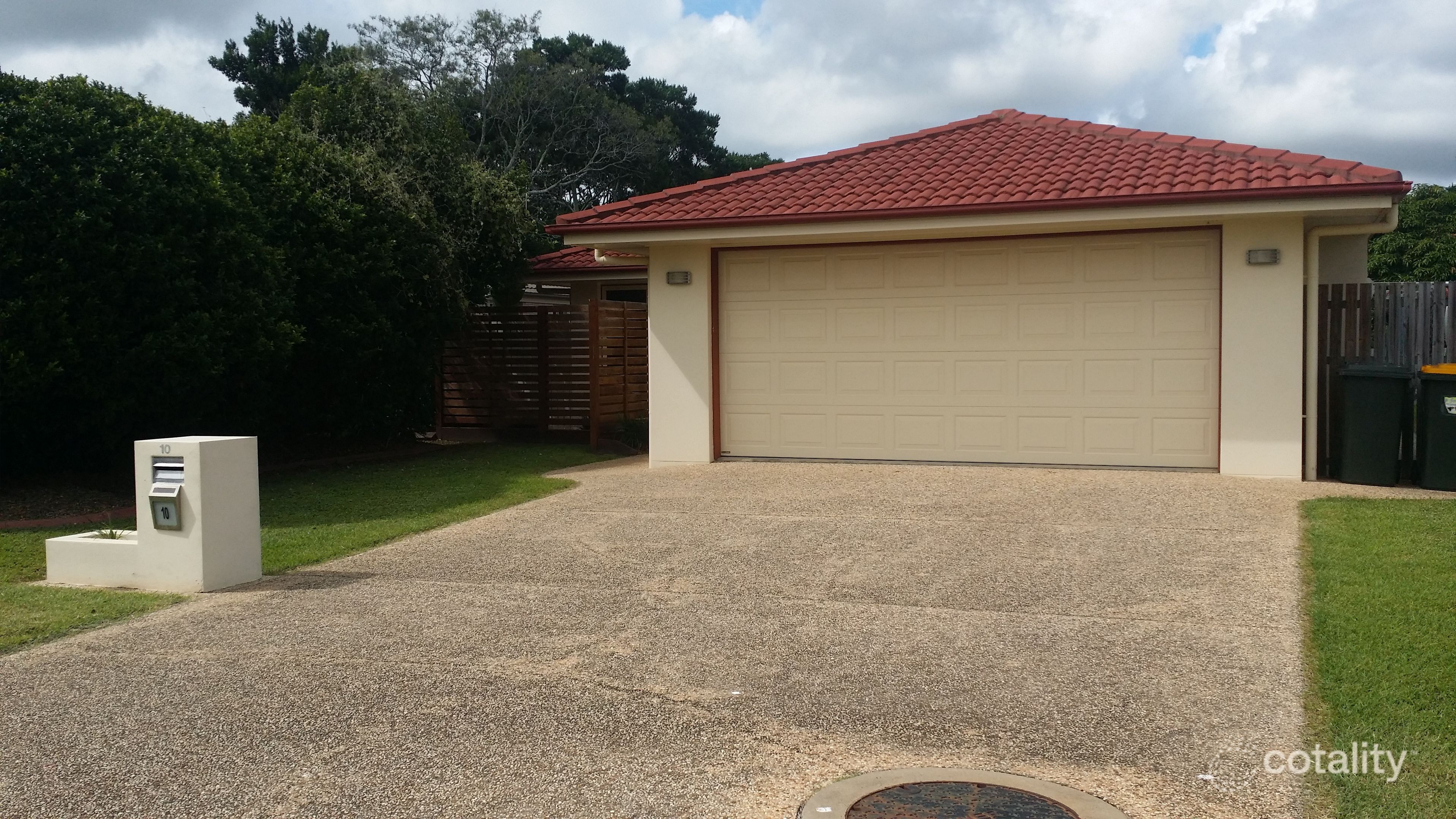 10 Tree Cl, Thabeban, QLD 4670